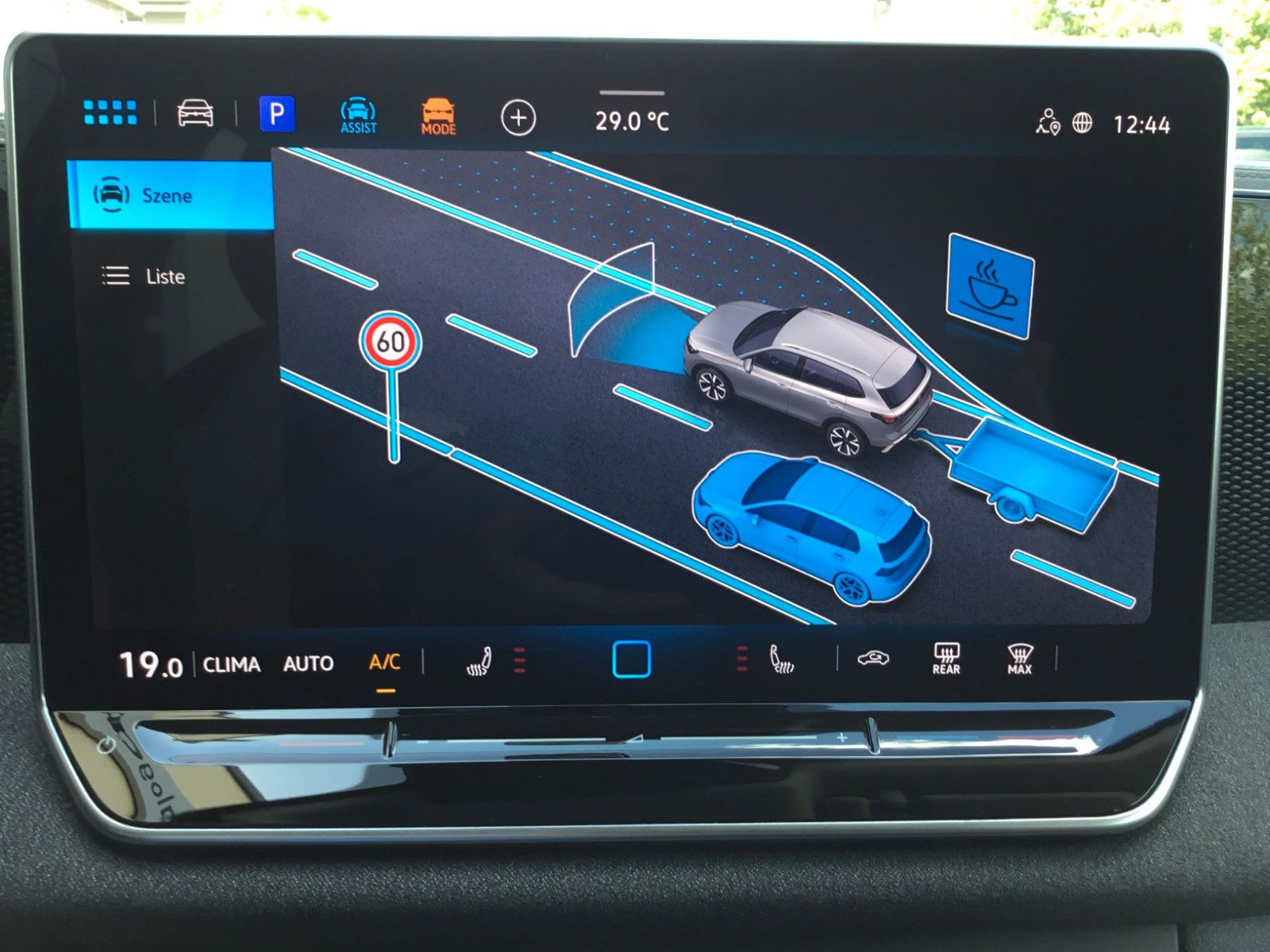 Fahrzeugabbildung Volkswagen Tiguan 1.5 eTSI DSG+AHK+LED+Kamera+Sitzheizung