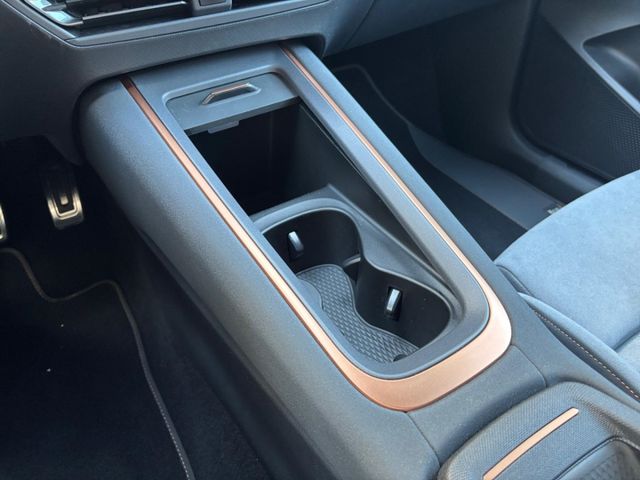 Born Edition Dynamic Sennheiser ACC Navi GJR