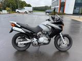 Honda XL 125 V Varadero JC32 - HONDA VARADERO 125