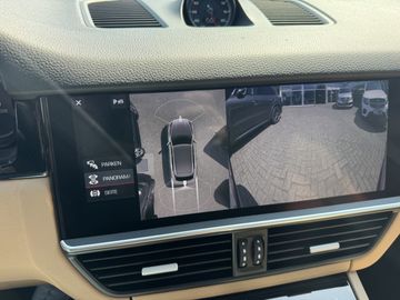 Porsche Cayenne - 7