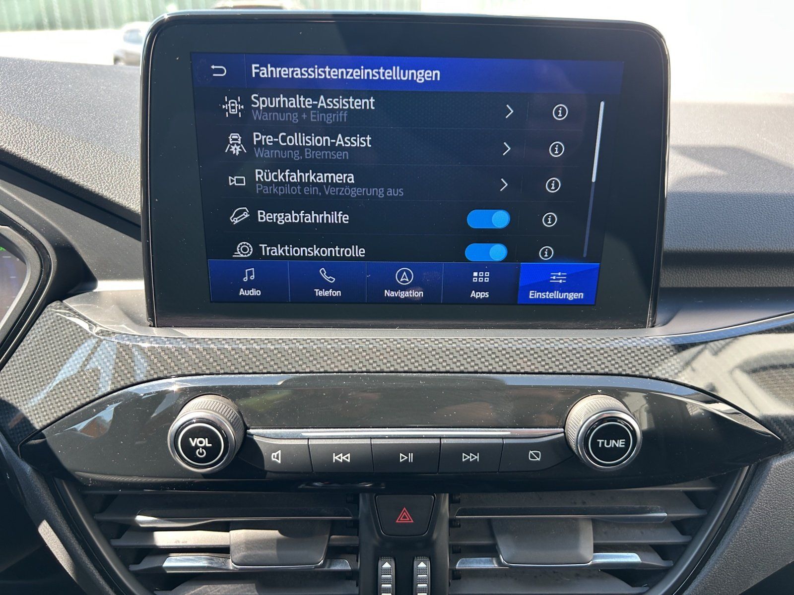 Fahrzeugabbildung Ford Kuga 2.5 PHEV ST-Line Aut./KAMERA/SHZ/LHZ/PANO/