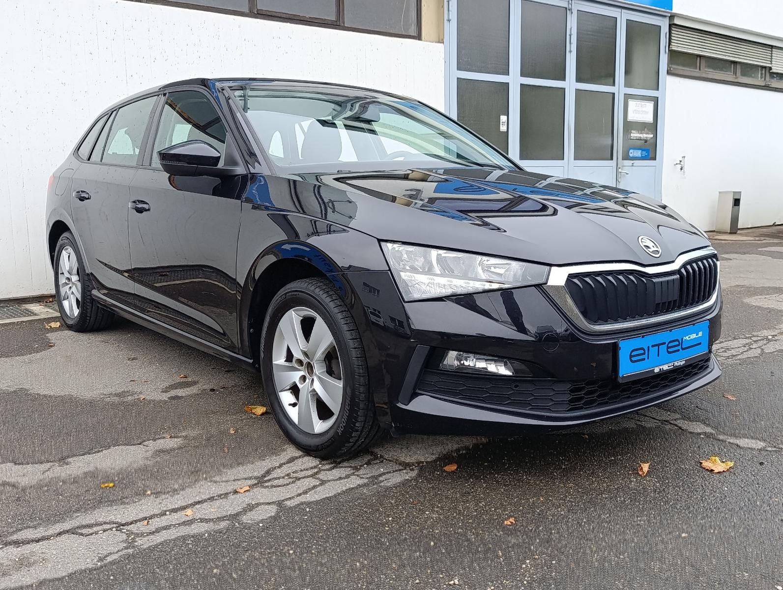 Skoda Scala Active Car Play Tempomat SHZ PDC AHK