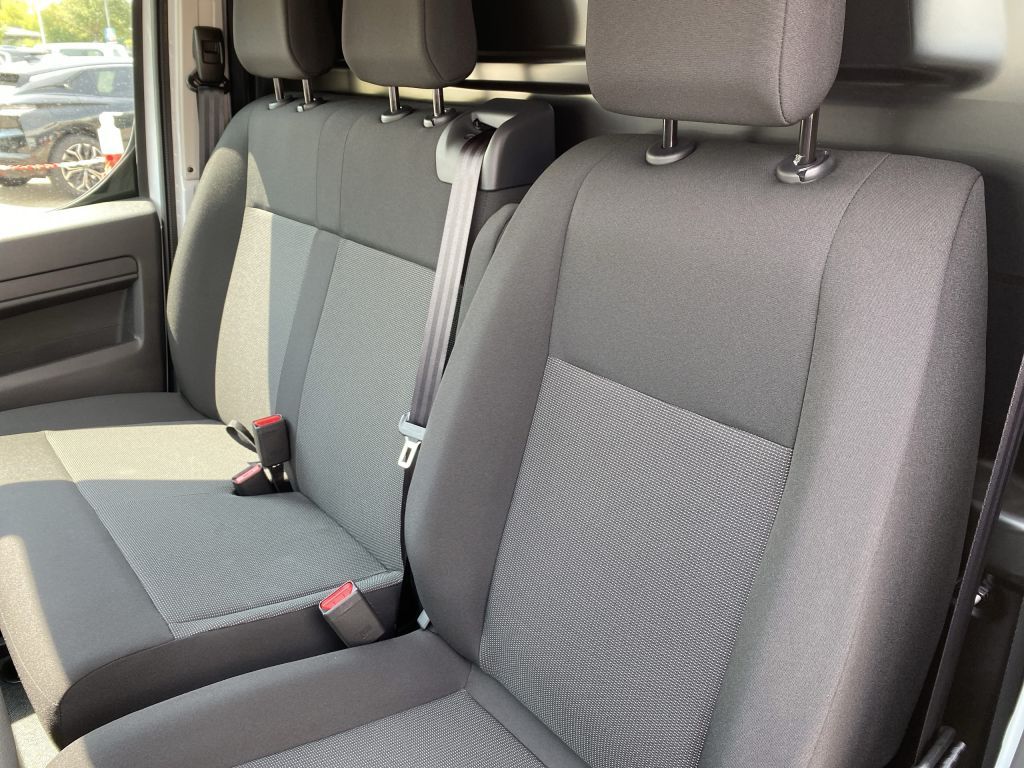 Fahrzeugabbildung Citroën Jumpy 2.2 Diesel 150 XL S&S (K0/V)