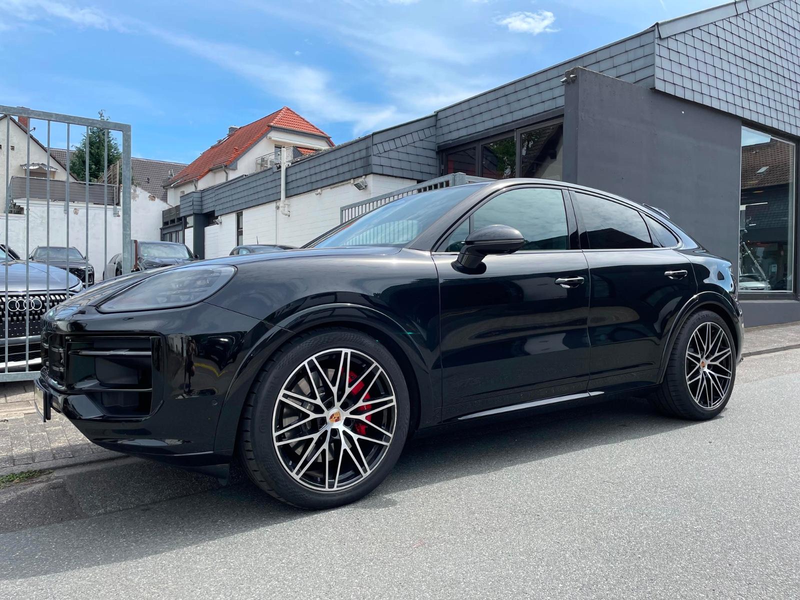 Porsche Cayenne GTS Coupé |SportDesign|Carbon|RearTV|AHK