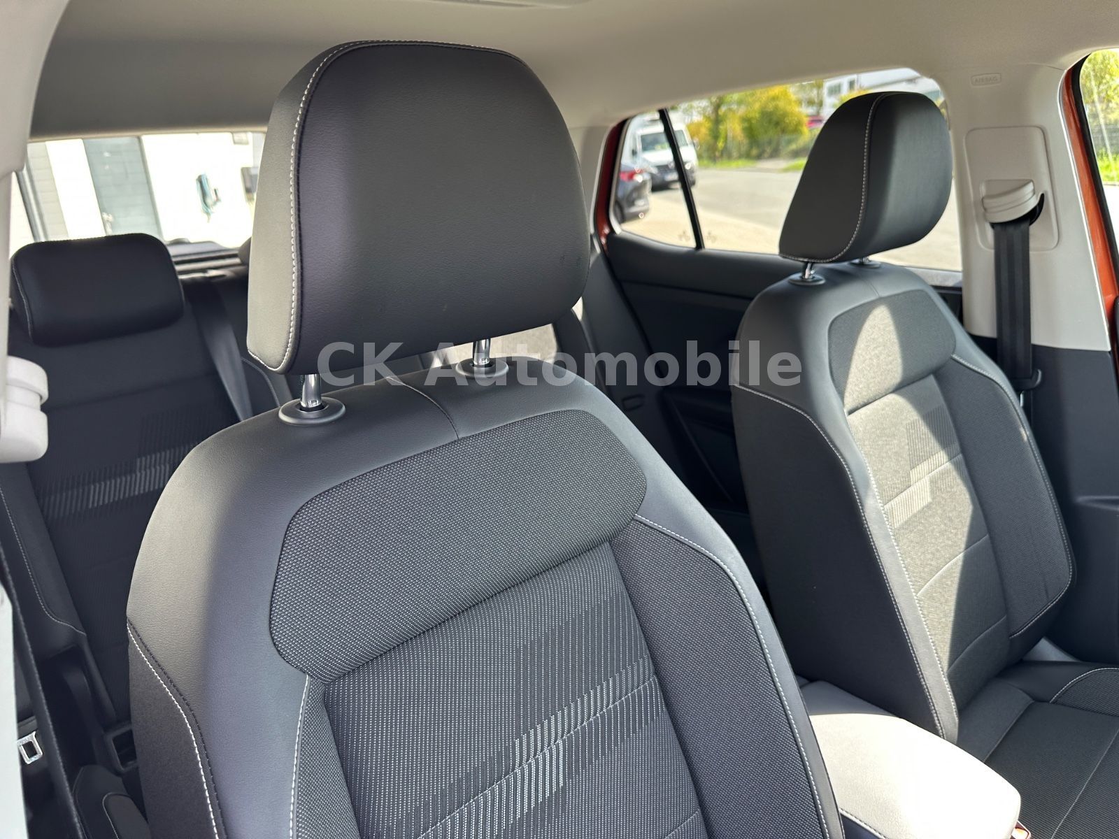 Fahrzeugabbildung Volkswagen T-Cross Style 1.0 TSi DSG/Navi/LED/ACC/Kamera