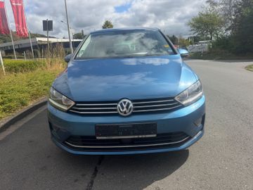 Volkswagen Golf - 2
