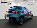 Hyundai i20 Trend "Lichtpaket" - Hyundai i20 mit Benzin-Antrieb: Grün, Kleinwagen