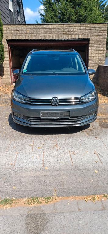 Image of Volkswagen Touran