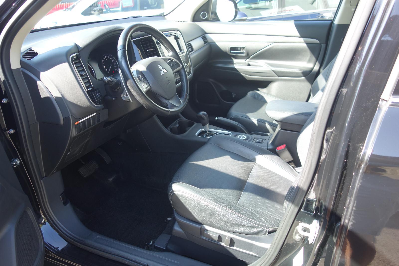 MITSUBISHI OUTLANDER - 150 CV - 4X4 - BVA