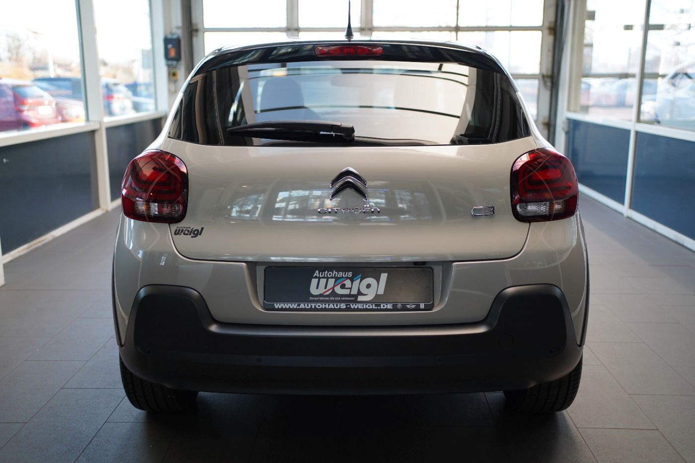 Fahrzeugabbildung Citroën C3 PureTech 83 Max Sitzheizung Navi DAB Klima