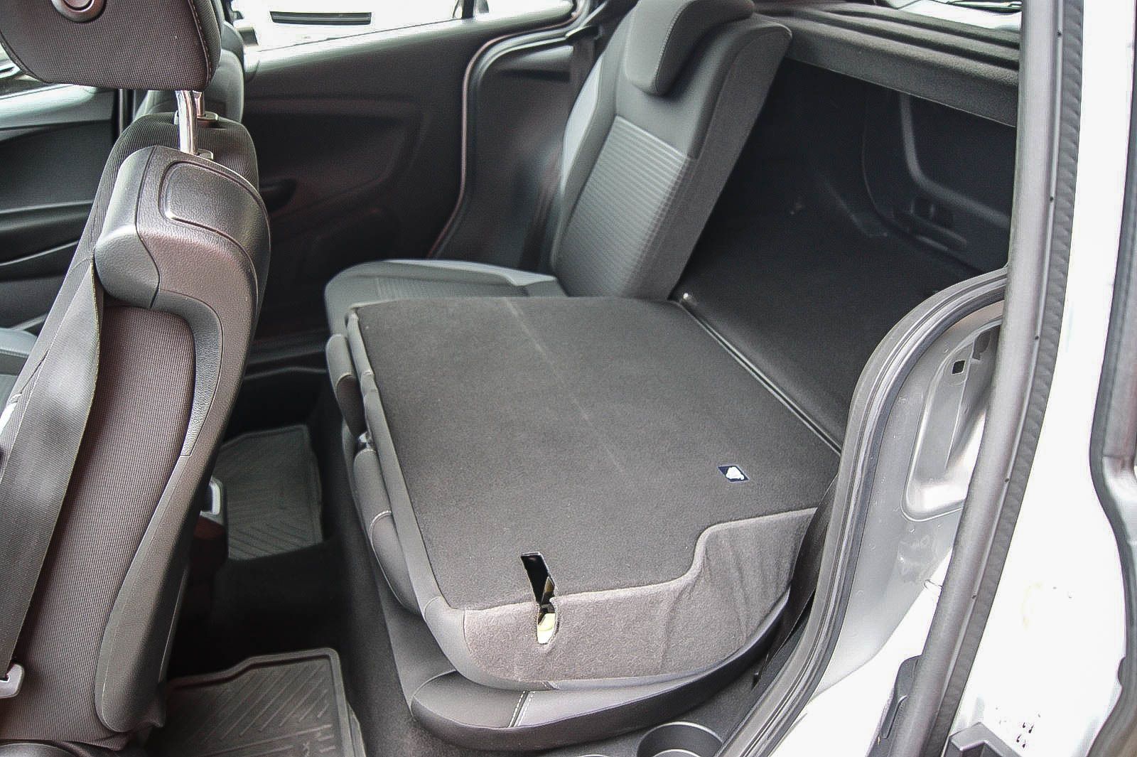 Fahrzeugabbildung Ford B-Max 1.0 SYNC Edition 1.HAND AHK PDC TEMPOMAT