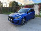 BMW iX1 xDrive30 - M Sport, H/K - blaue BMW iX1