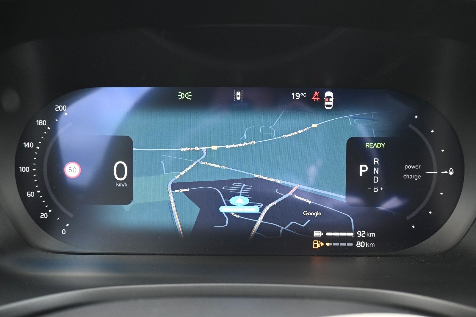 Fahrzeugabbildung Volvo V60 T6 AWD RC Plus Dark*PANO*360°*ACC*HuD*AHK