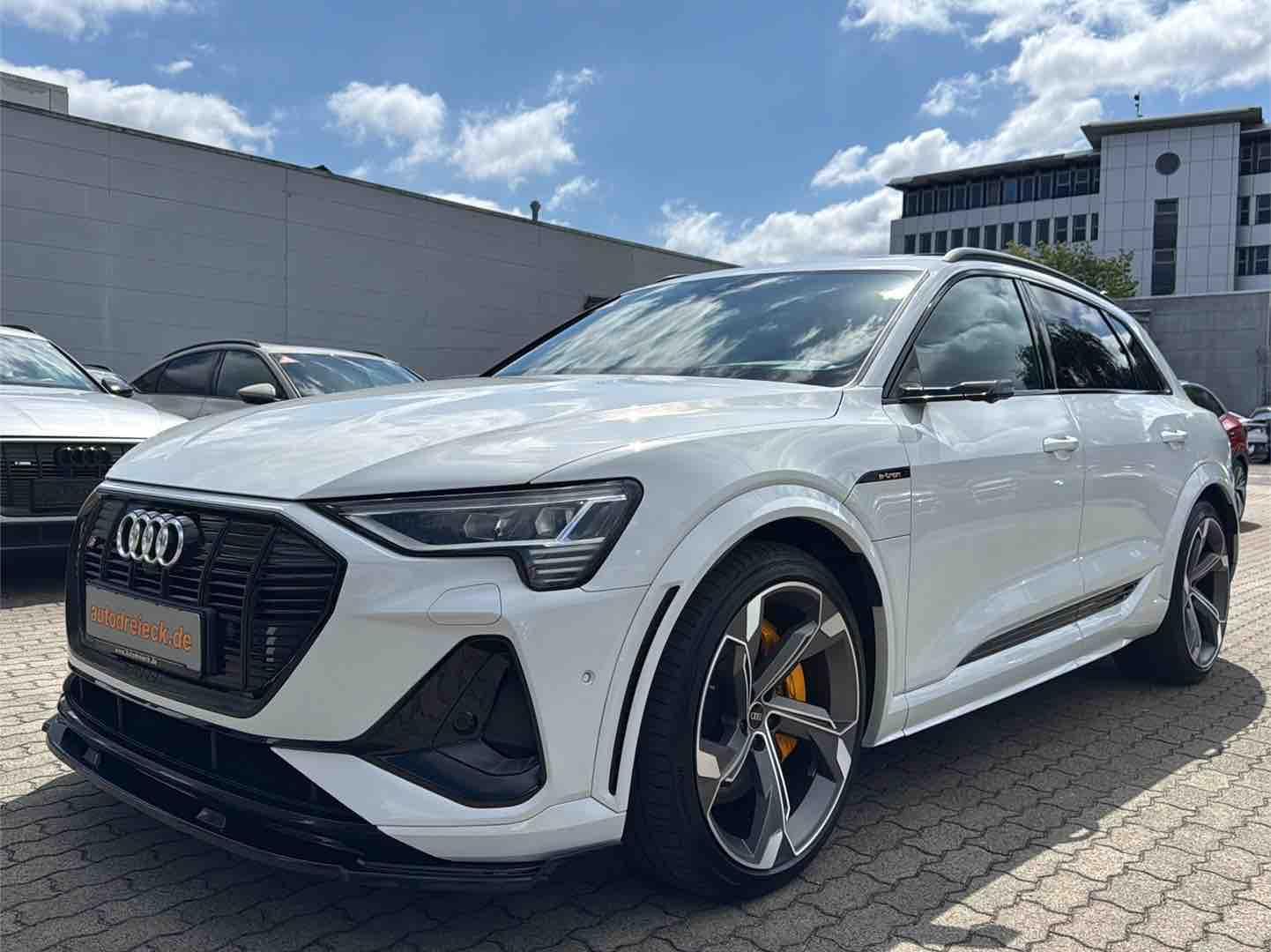 Audi e-tron S ACC AHK HuD PANO S-SITZE NIGHT 22Z 360°
