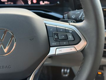 Volkswagen T7 Multivan 2.0 TDI Goal DSG Navi Kamera SHZ