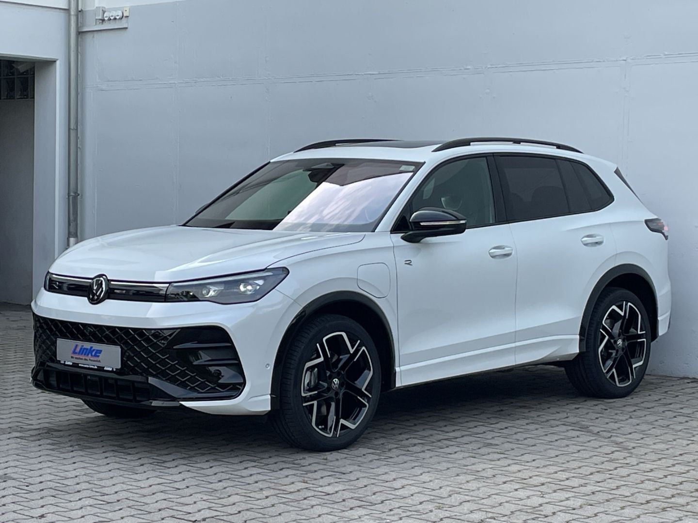 Tiguan 1.5 TSI eHybrid DSG HUD/AHK/Pano/DCC Pro