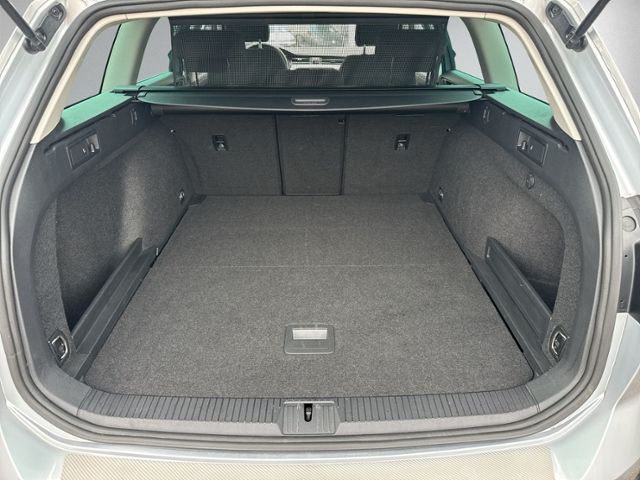 Passat Variant 2.0 TDI Business LED+NAVI+RFK+ACC
