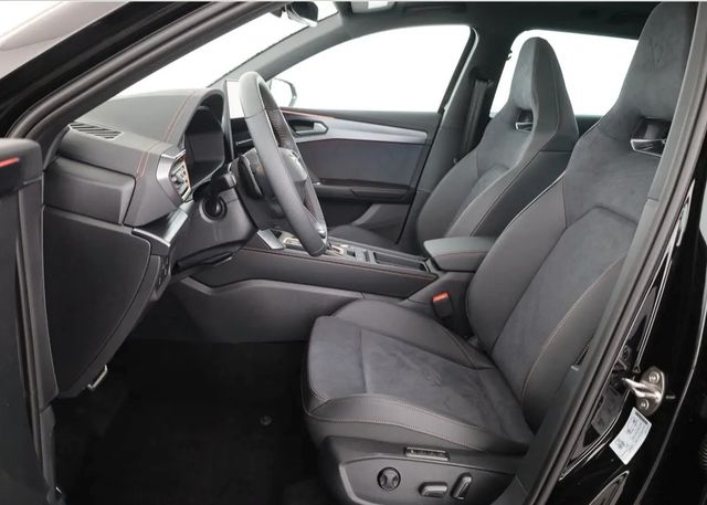 Leon ST 2.0 TSI VZ DSG 4WD ACC/APP/NAVI/PANO/RFK