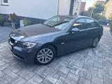 BMW E90 318d Gepflegt mit TÜV und Anhängerkup. - BMW 318: 318d E90