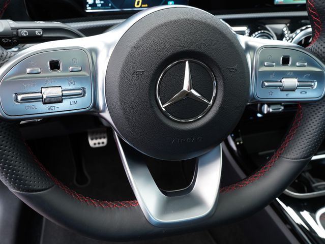 Fahrzeugabbildung Mercedes-Benz A 200 AMG Line LED/NAVI/KAMERA/PANORAMA