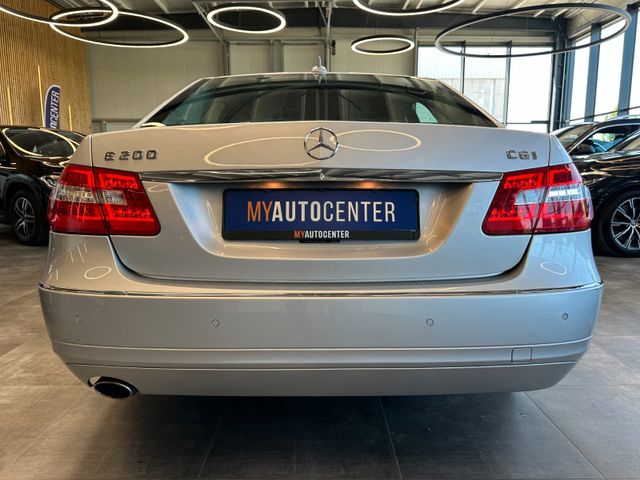 MYAUTOCENTER – Gebraucht- und Jahreswagen mit Werkstattservice in Pfaffenhofen Mercedes-Benz E 200 *AHK*Abstandstempo*Teilleder*Szhz*