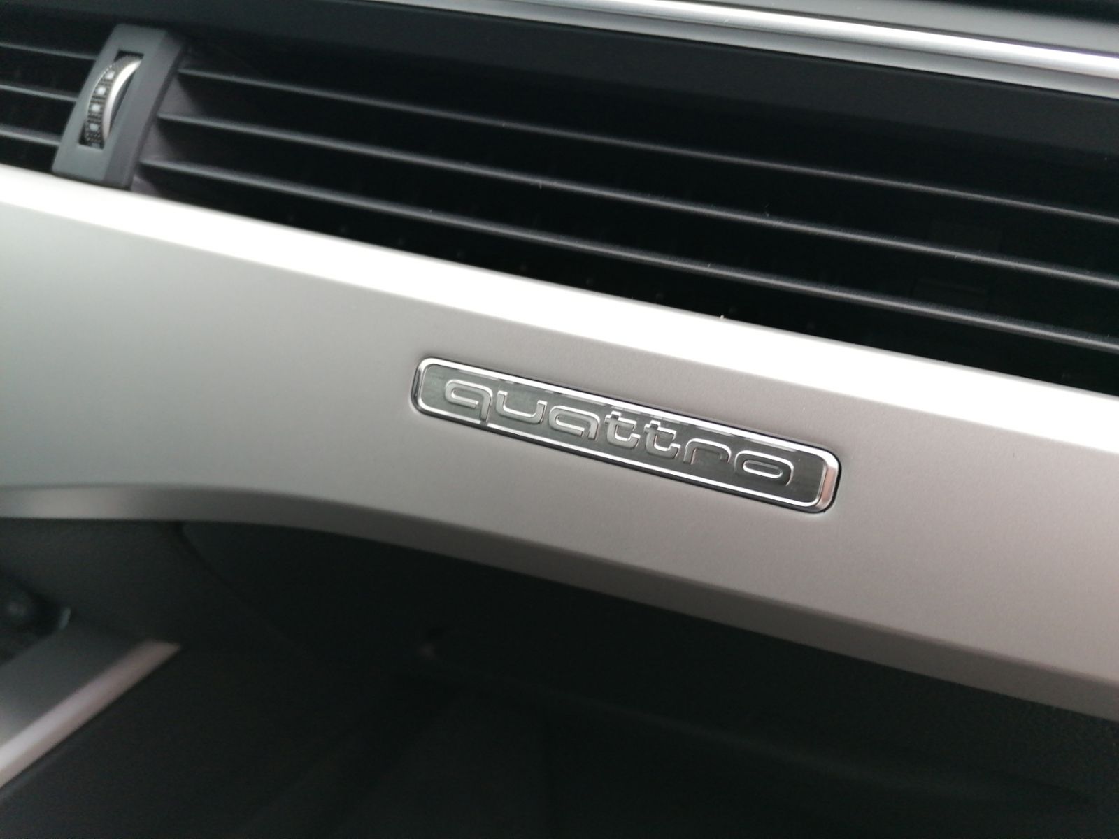 A4 allroad quattro 2. 0 TFSI S tronic NAVI+AHK