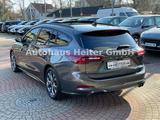 Ford Focus Automatik ST-Line X /155PS+Matrix+Pano+AHK - Ford Focus: Grau, Schiebedach