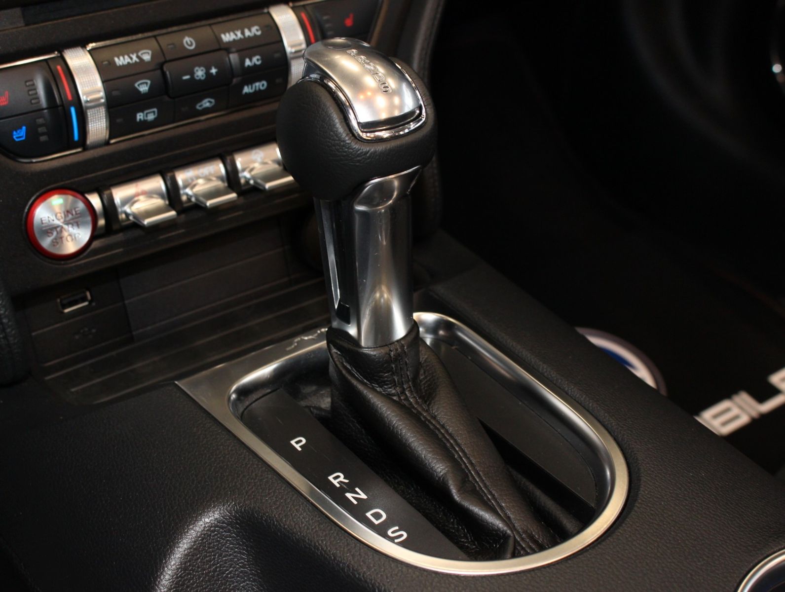 Fahrzeugabbildung Ford Mustang 5.0 V8 GT /CS California*Magne Ride