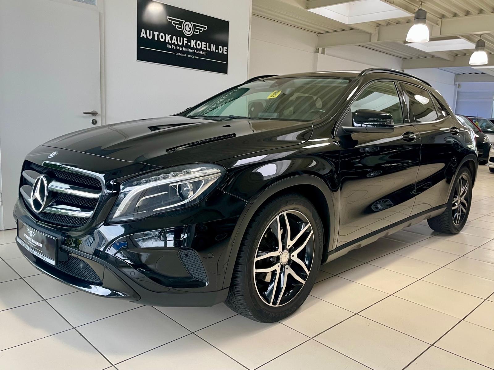 Mercedes-Benz GLA 180 Score Automatik/Leder/Navi/Alus