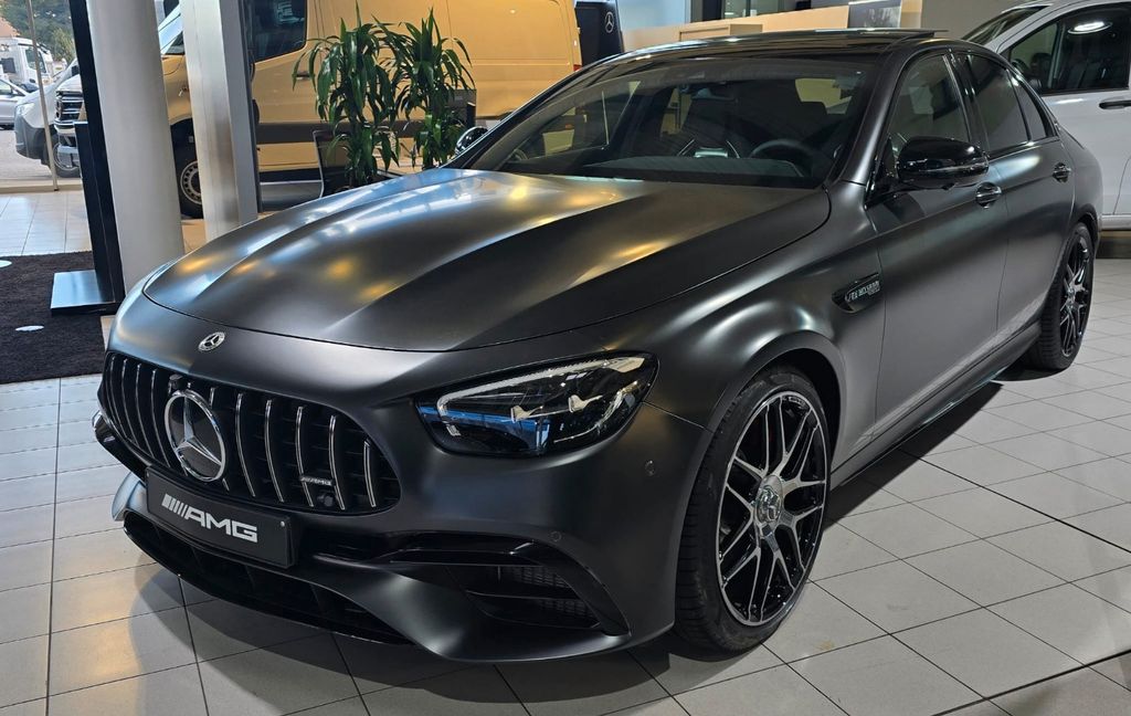 Mercedes-Benz E 63S AMG 4M 1of 999