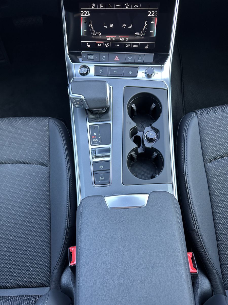 Fahrzeugabbildung Audi A6 Allroad 40 TDI Qu NAV+LED+360°+V-COCKPIT+18ZO
