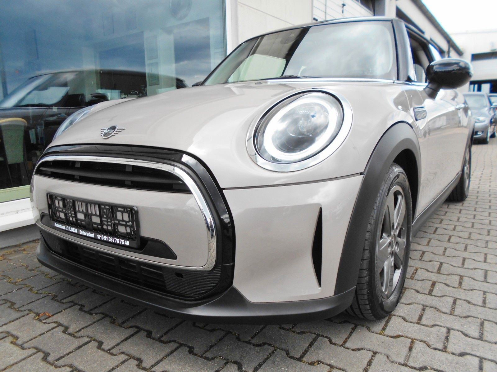 MINI Cooper Automatik -SPORTSITZE-PDC-CARPLAY-MFL-LED