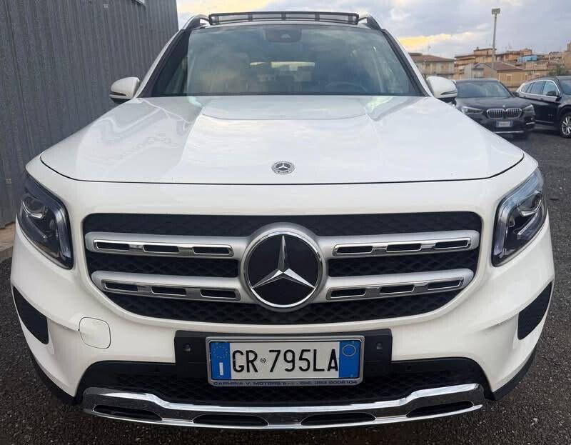Mercedes-Benz GLB 200