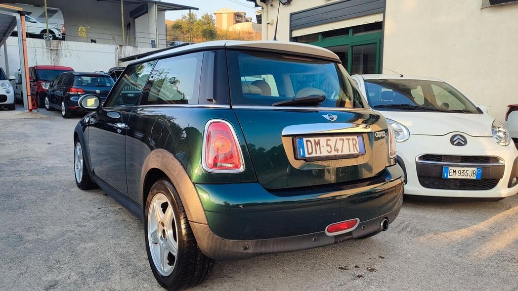 MINI Cooper D Clubman