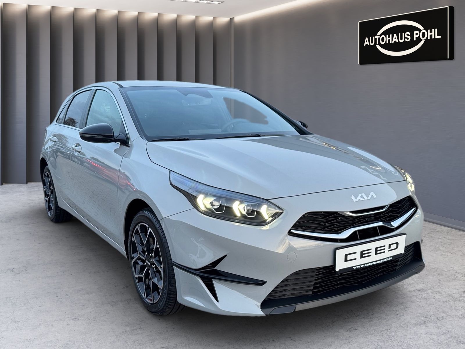 Fahrzeugabbildung Kia CEED_5 1.0T 100 NIGHTLINE STD
