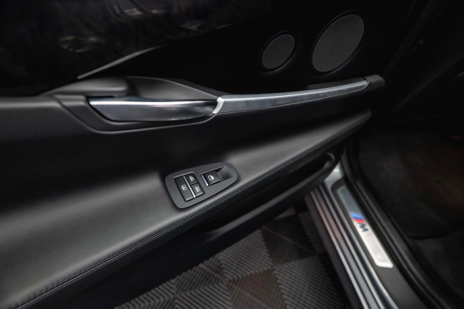 Fahrzeugabbildung BMW 550i xDrive Gran Turismo M-Sport *Pano*ACC*HU*