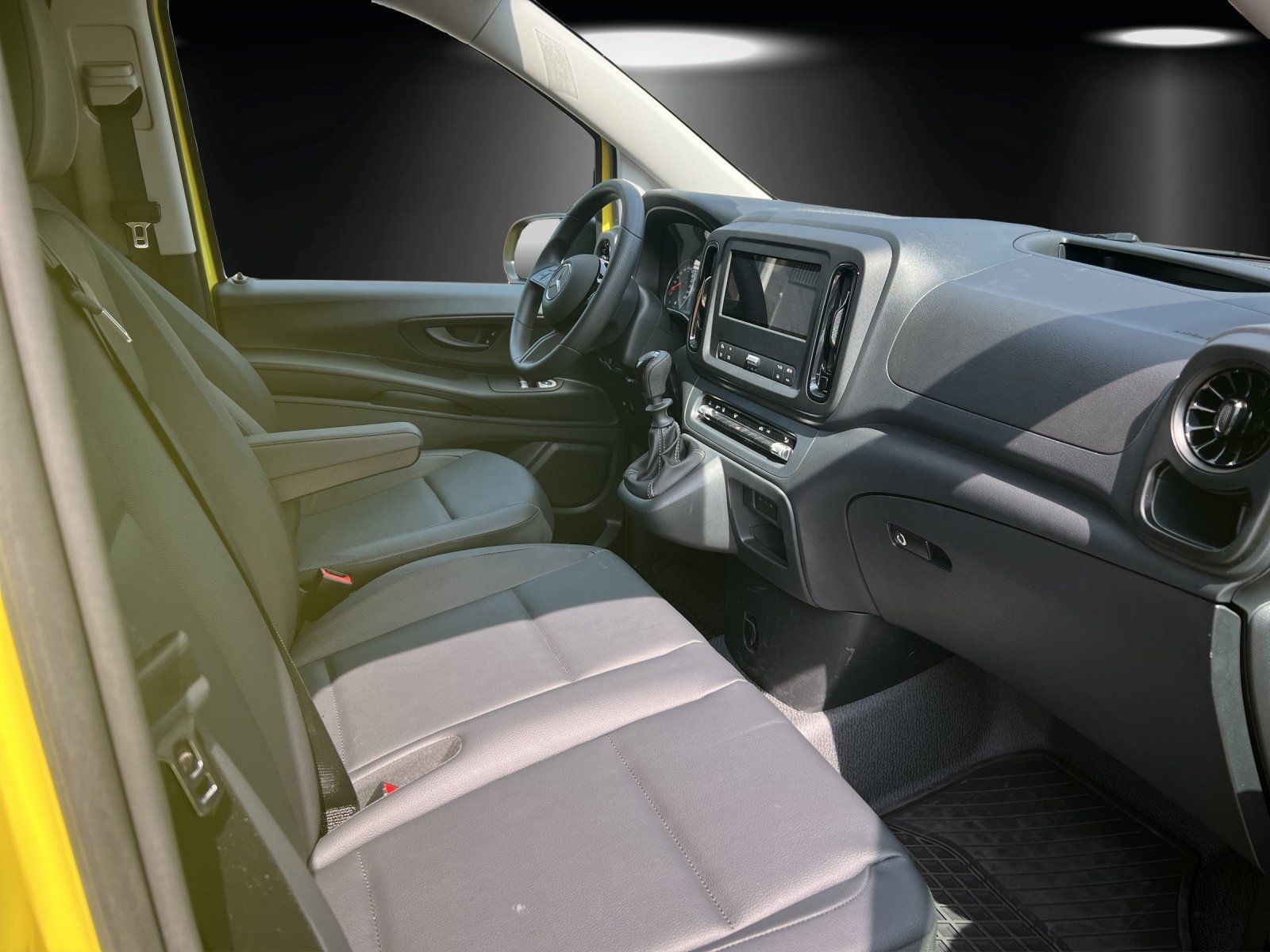 Fahrzeugabbildung Mercedes-Benz Vito 114 Base lang Holzfußbo Park-Paket MBUX