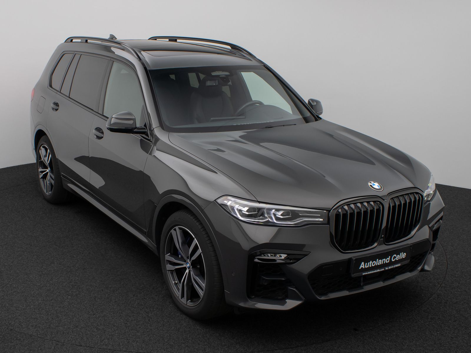 Fahrzeugabbildung BMW X7 xD40d M Sport Panorama 360° SoftCL HUD DAB