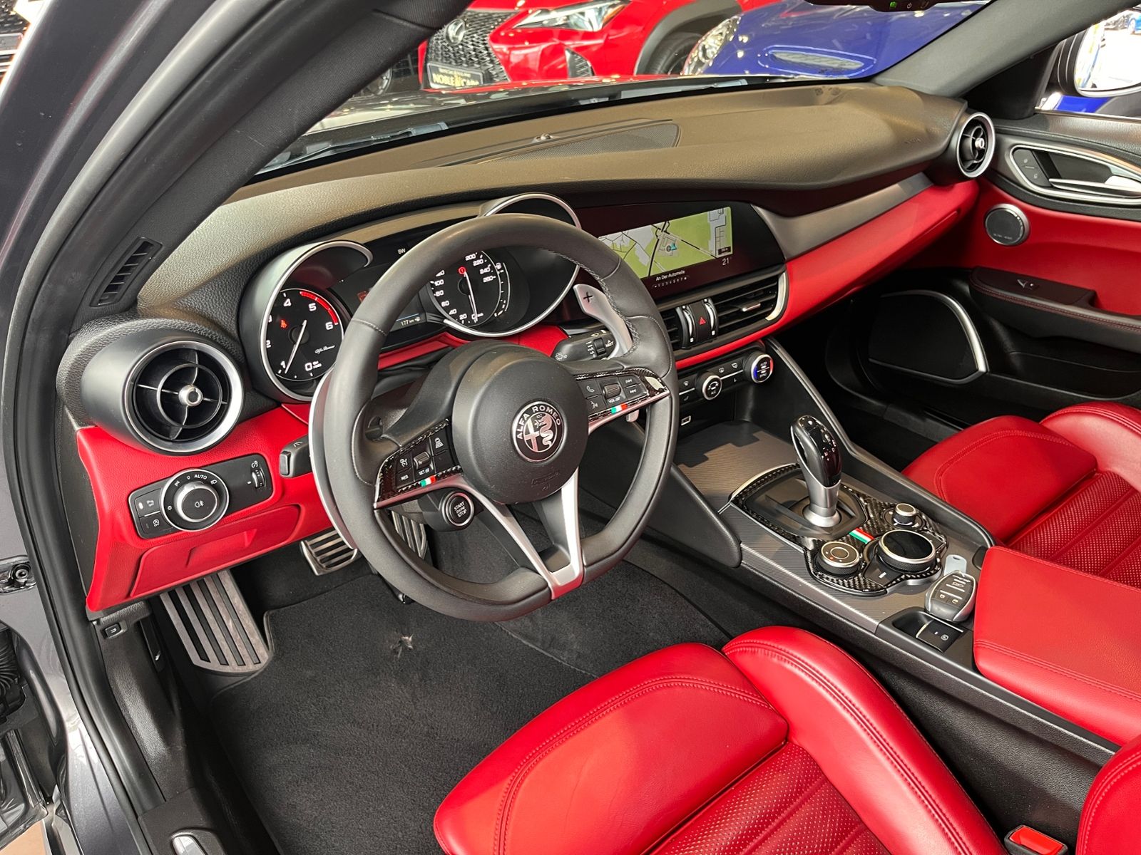 Fahrzeugabbildung Alfa Romeo Giulia Super H/K LEDER XEN NAV ACC RFK ALU