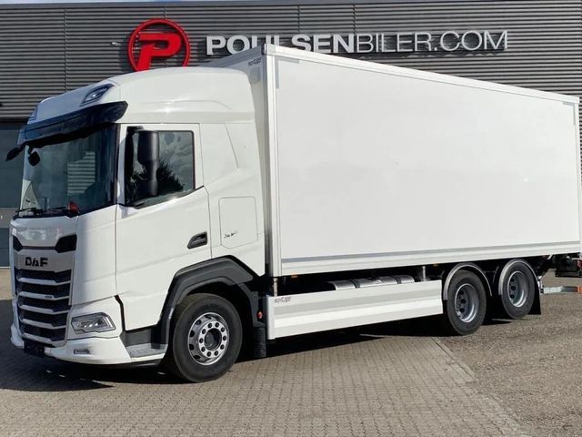 DAF XF 480 Box with lift