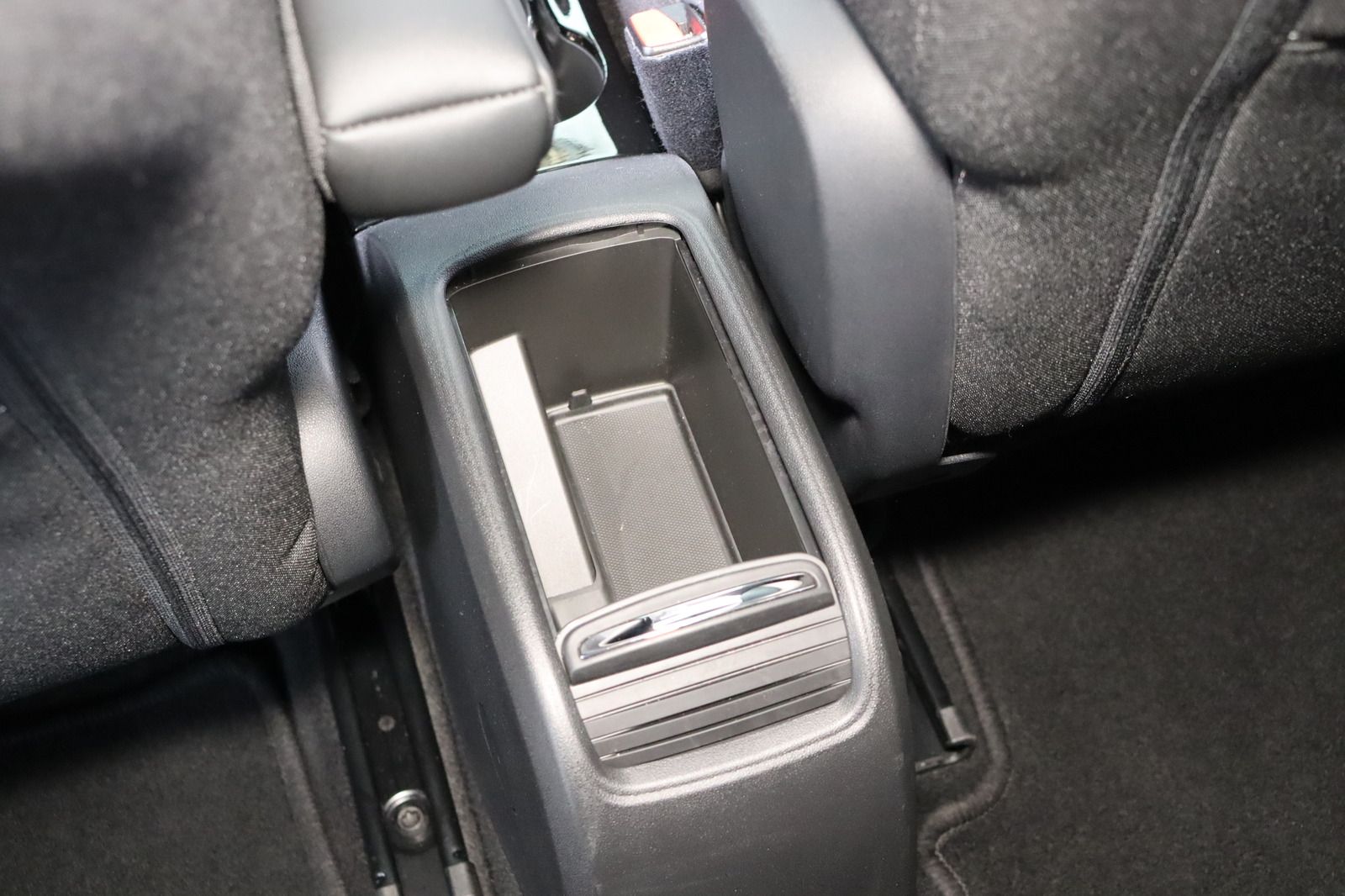 Fahrzeugabbildung Citroën C3 Aircross PT 110 Shine * LED * SHZ *