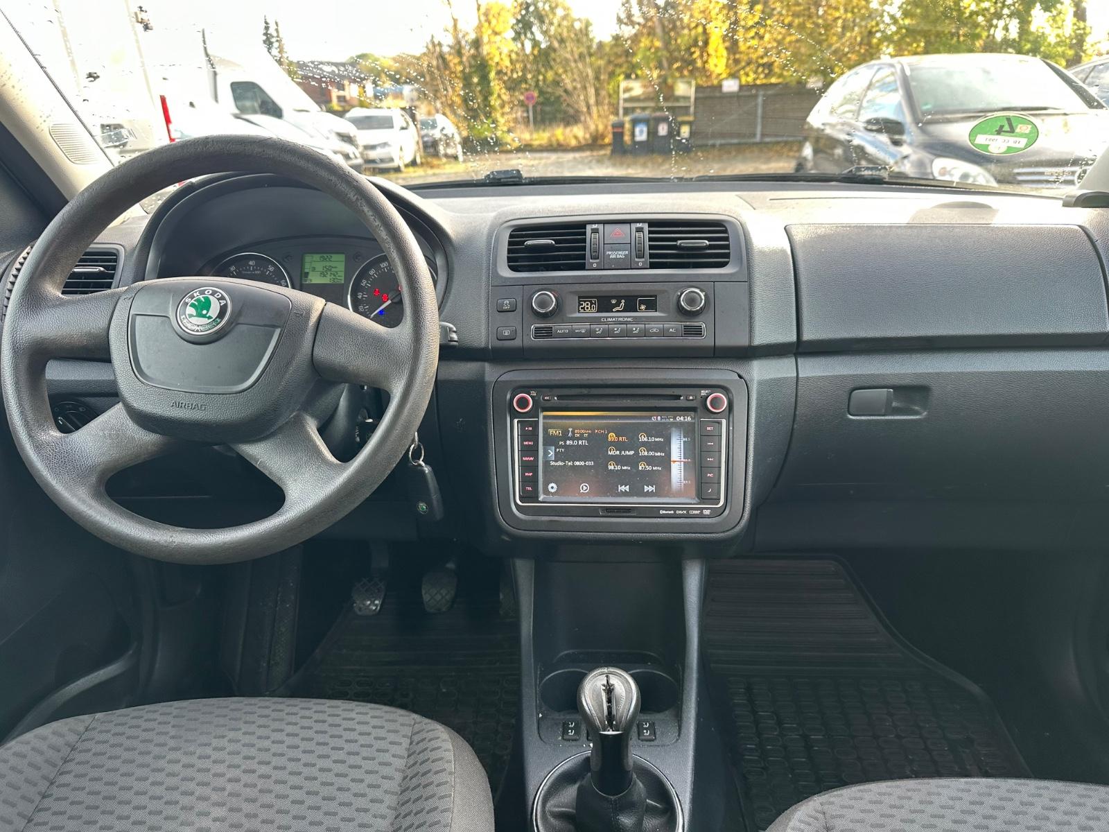 Skoda Roomster 2013 — photo 12