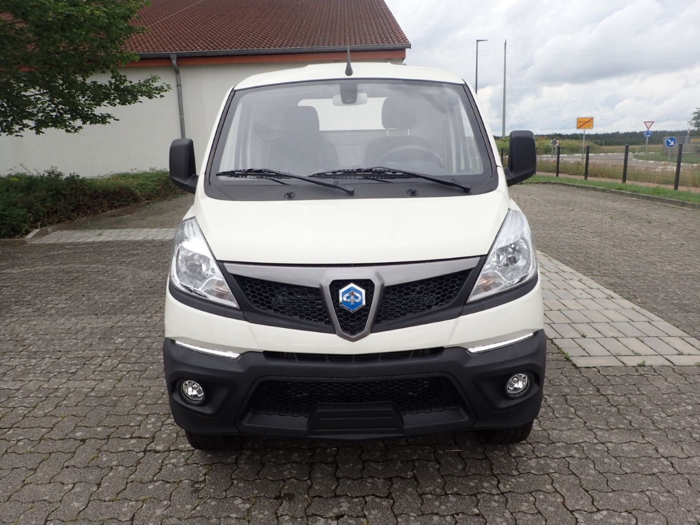 Fahrzeugabbildung Piaggio Porter NP6 Singlewheel Pick-up 2,8m Ladefläche L