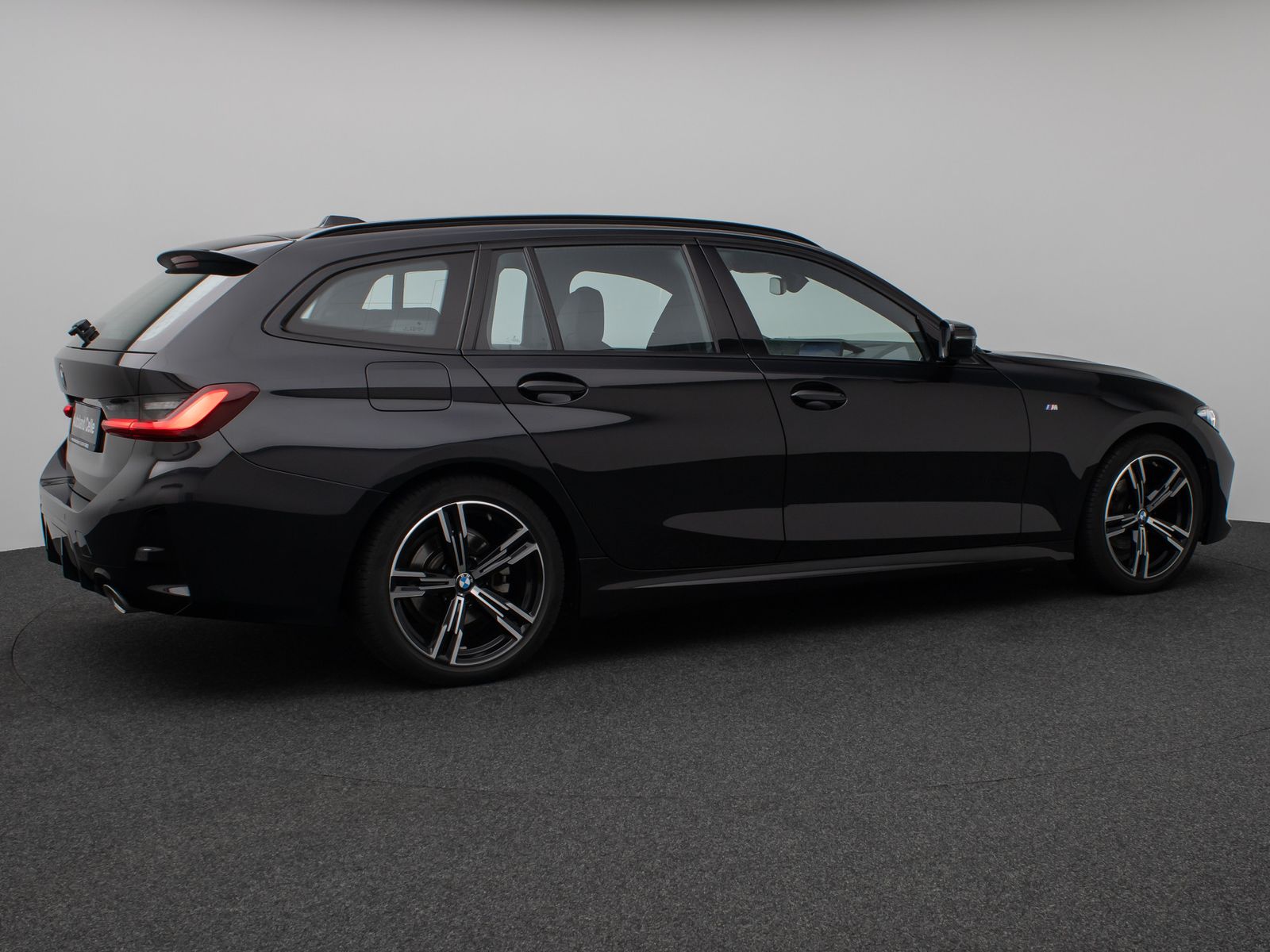Fahrzeugabbildung BMW 318d M Sport DAB HUD CockPitPro Lordos PDC Leder