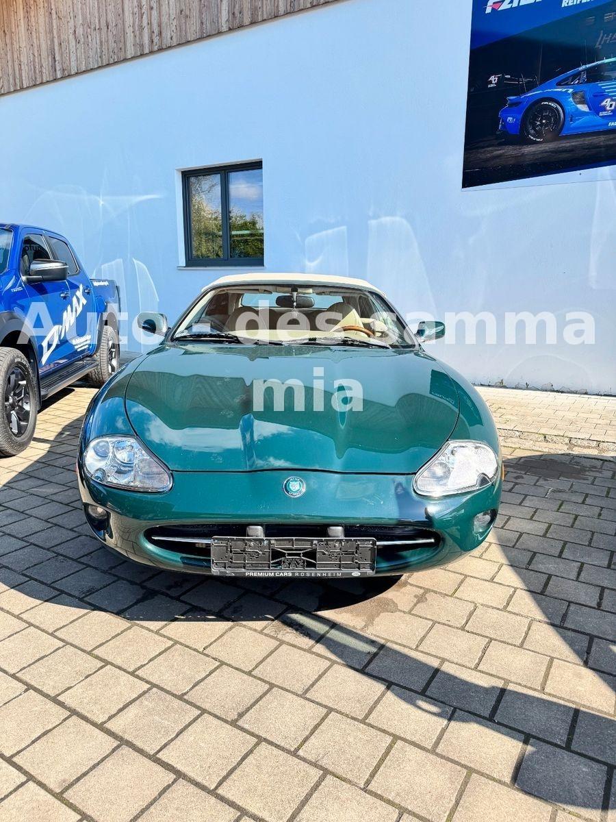 Jaguar XK8