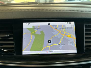 MYAUTOCENTER – Gebraucht- und Jahreswagen mit Werkstattservice in Pfaffenhofen Opel Insignia *KEYLESS*TEM*AHK*LKHZ*NAV*KLIMAAUTOM*