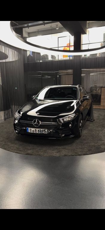 Image of Mercedes-Benz A 35 AMG