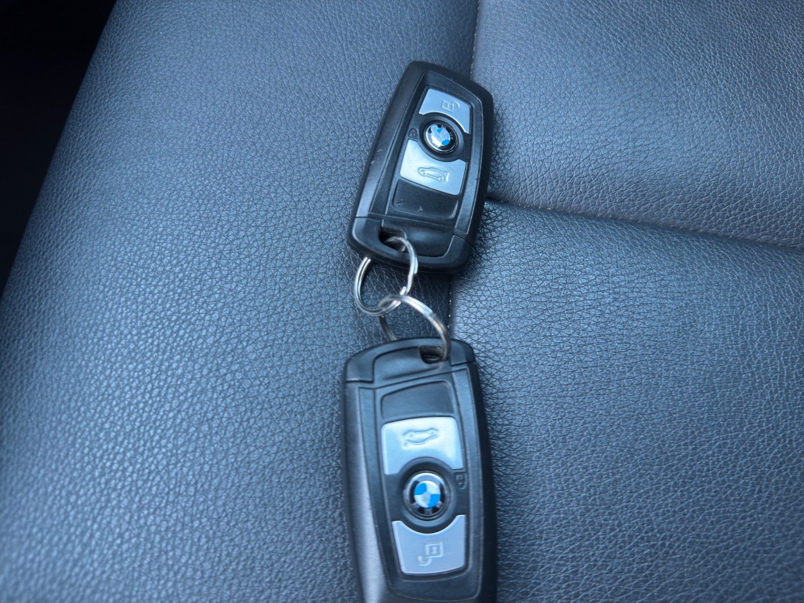 Fahrzeugabbildung BMW 318 d Gran Turismo Automatik/Klimaaut./Leder+Shz