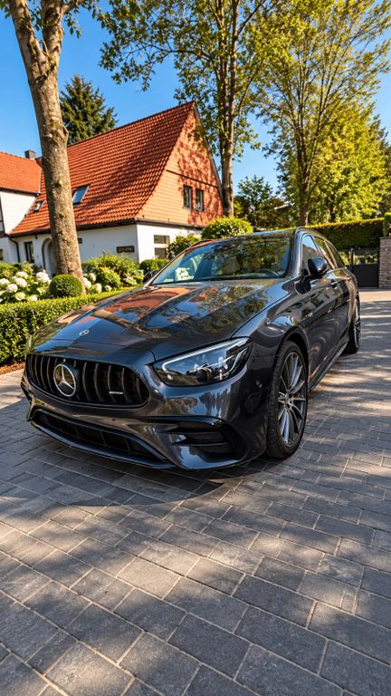 Image of Mercedes-Benz E 53 AMG