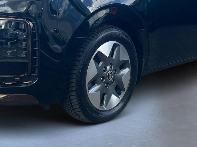 Fahrzeugabbildung Hyundai STARIA Signature 4WD 7-Sitzer El. Panodach Navi